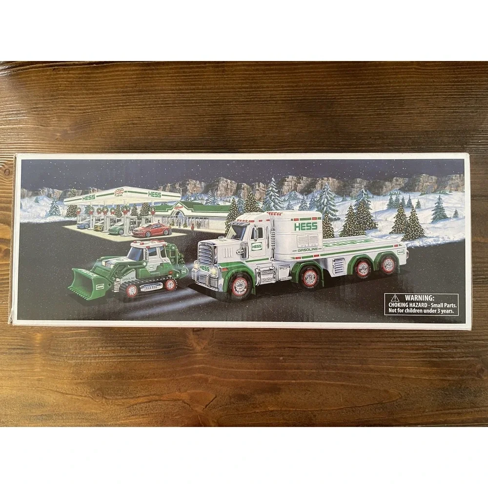 Hess‎ Toy Truck And Tractor-2013 Model-Brand New in Box